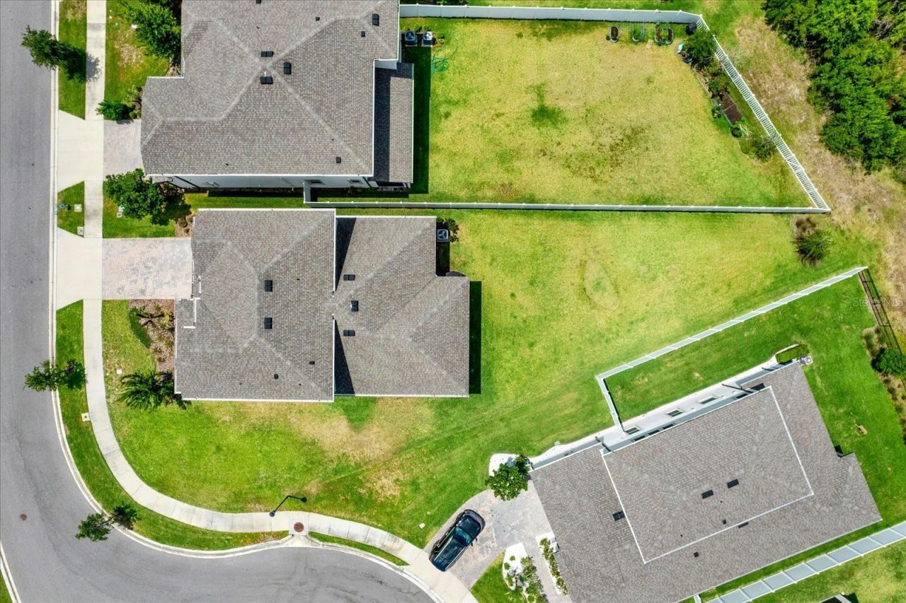 31601 Holton Court , Wesley Chapel, FL 33545 Photo