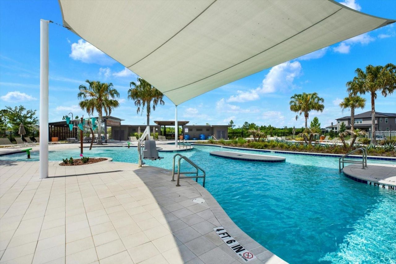 31601 Holton Court , Wesley Chapel, FL 33545 Photo
