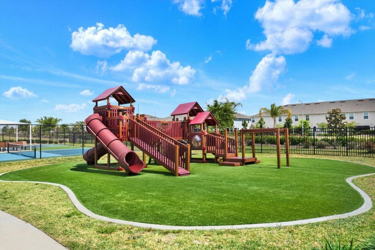 31601 Holton Court , Wesley Chapel, FL 33545 Photo