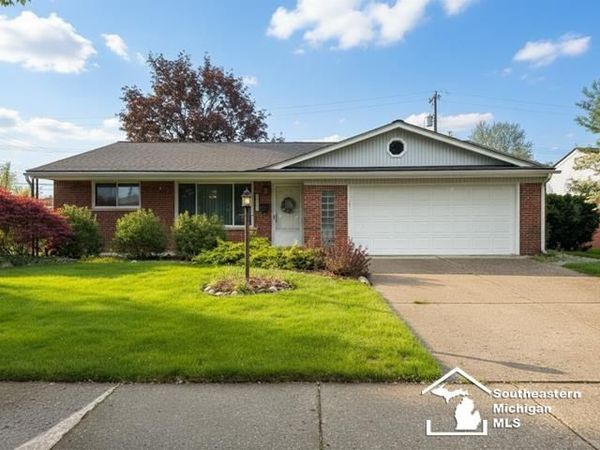 34316 Tomahawk Drive, Westland, MI 48185