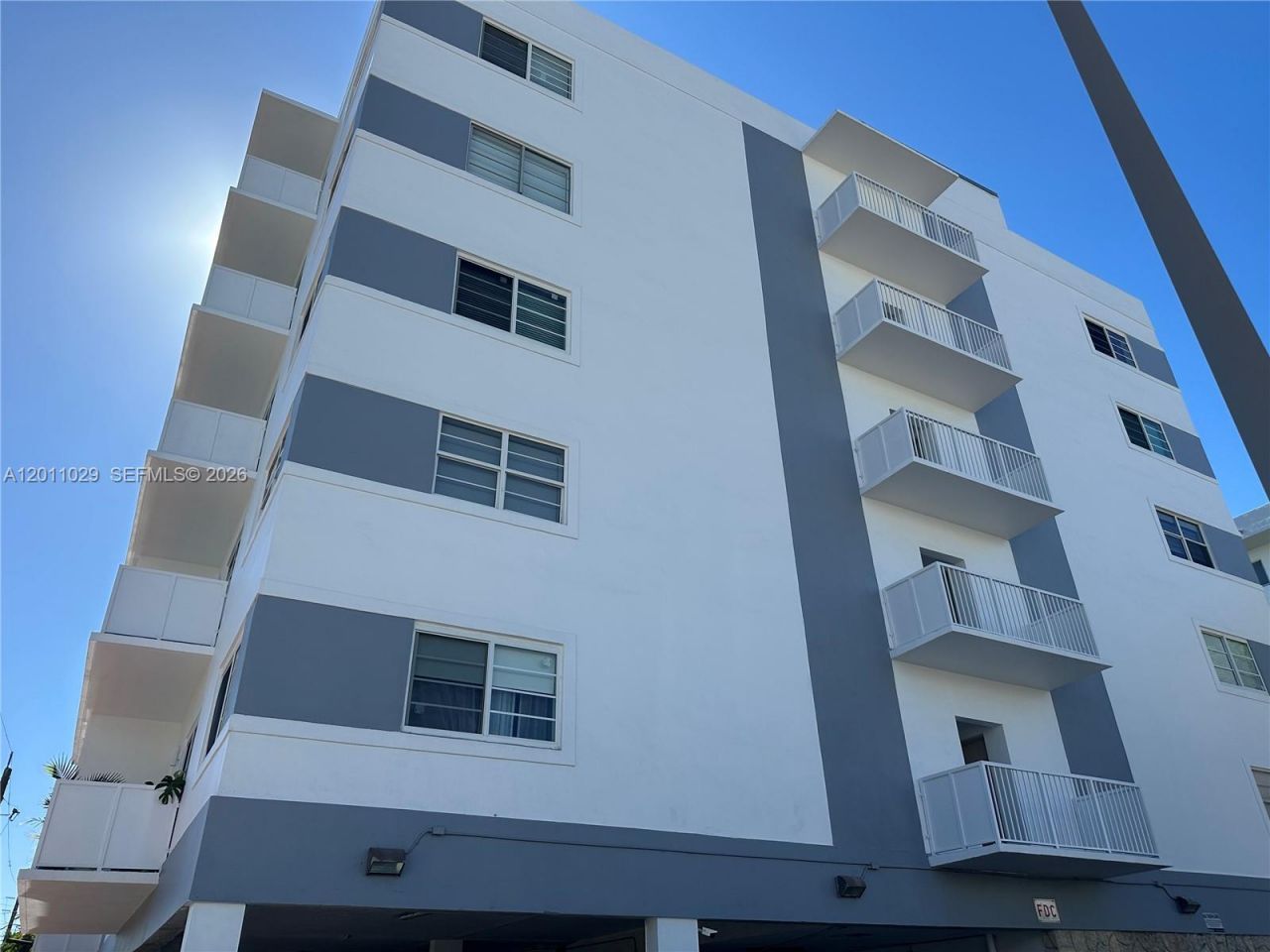 1130 11th St, Unit 4E, Miami Beach, FL 33139 Photo