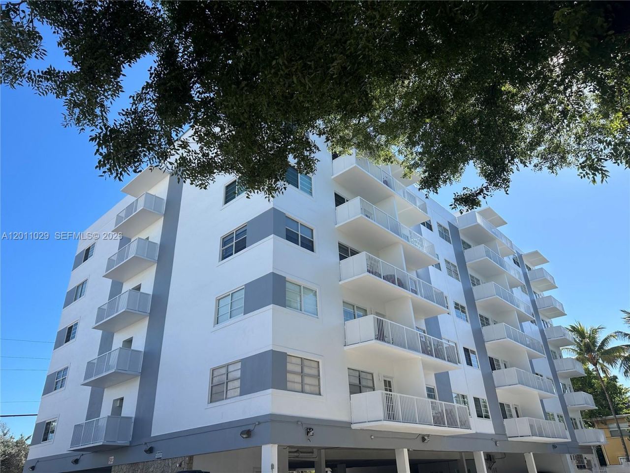 1130 11th St, Unit 4E, Miami Beach, FL 33139 Photo