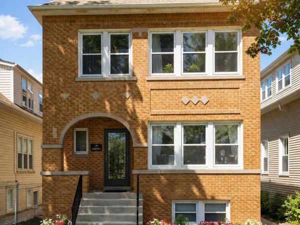 5518 W Melrose Street , Unit 2, Chicago, IL 60641