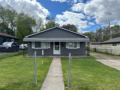 805 Kettering Avenue Pontiac, MI 48340