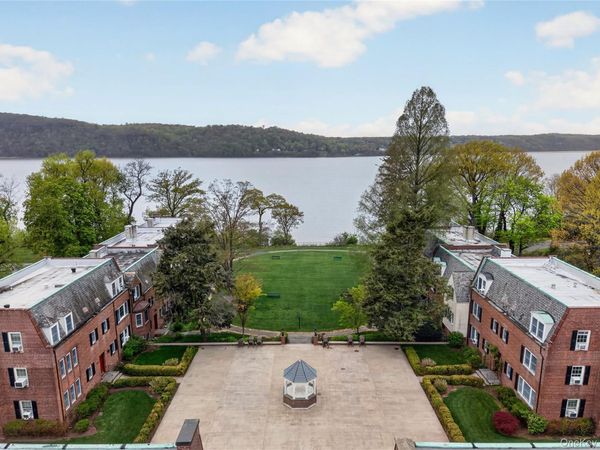 765 N Broadway, Unit 15B, Hastings-on-Hudson, NY 10706