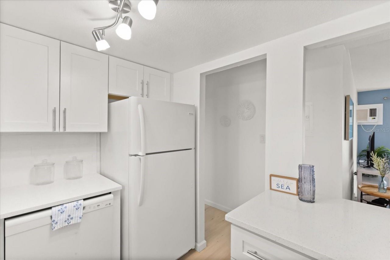 2425 Flamingo Boulevard, Unit K28, Bradenton, FL 34207 Photo