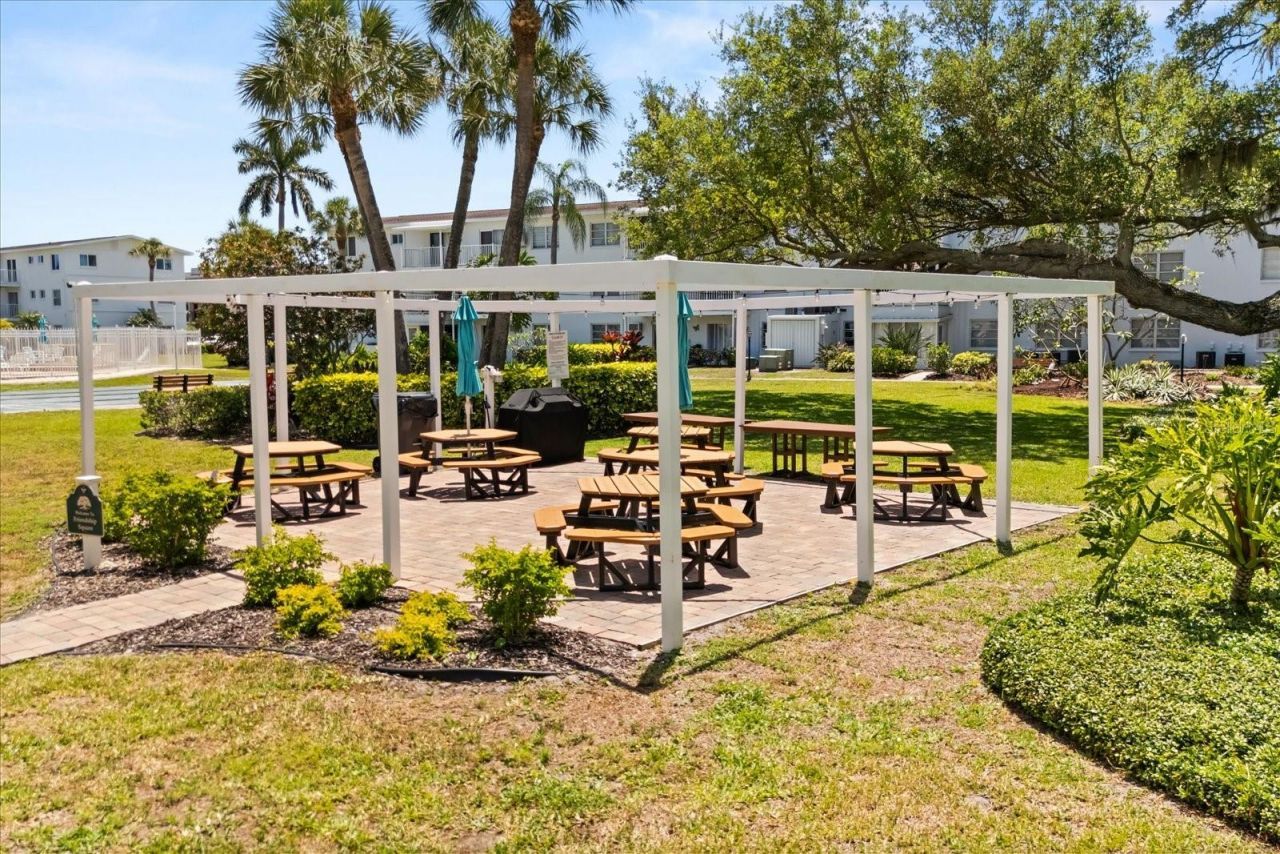 2425 Flamingo Boulevard, Unit K28, Bradenton, FL 34207 Photo