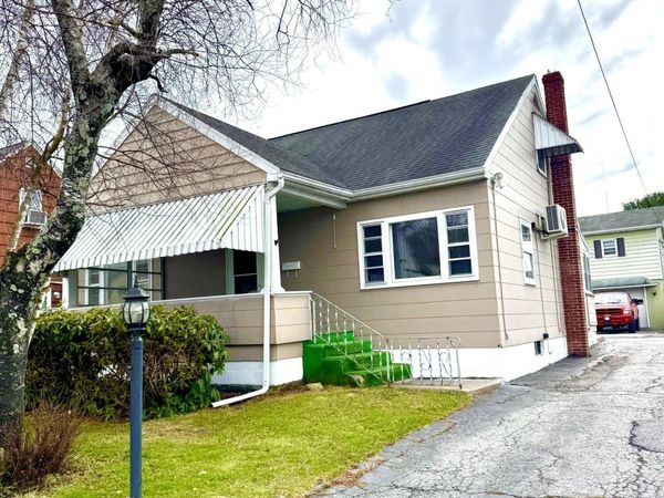 54- 54 1/2 Jefferson Street, Weatherly, PA 18255