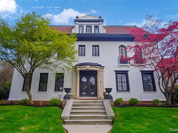 841 W Boston Boulevard, Detroit, MI 48202