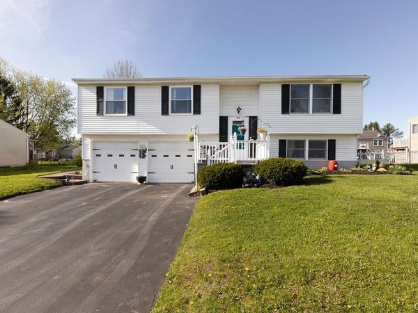 4053 Winterpark Drive, Liverpool, NY 13090