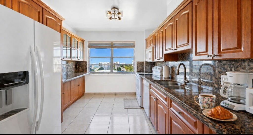 2801 NE 183rd Street, Unit 1502w, Aventura, FL 33160 Photo