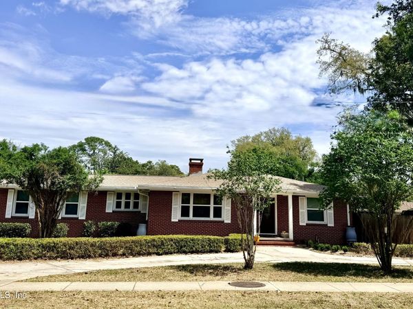 351 UNIVERSITY Boulevard N, Jacksonville, FL 32211