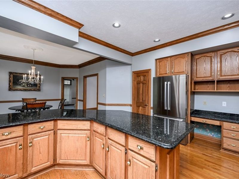 545 San Pier Drive, Akron, OH 44333 Photo 12