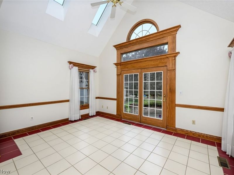 545 San Pier Drive, Akron, OH 44333 Photo 19