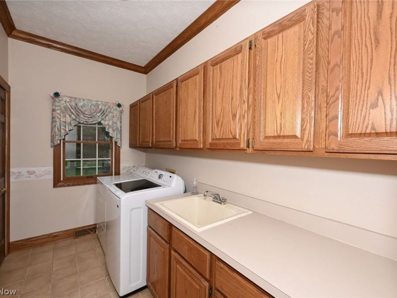 545 San Pier Drive, Akron, OH 44333 Photo 21