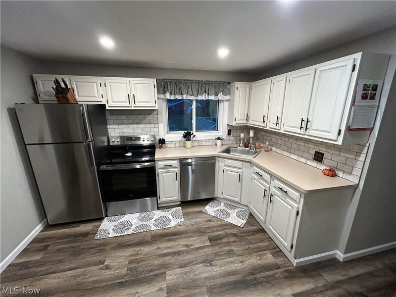 8772 Lake Shore Boulevard, Mentor, OH 44060 Photo 3