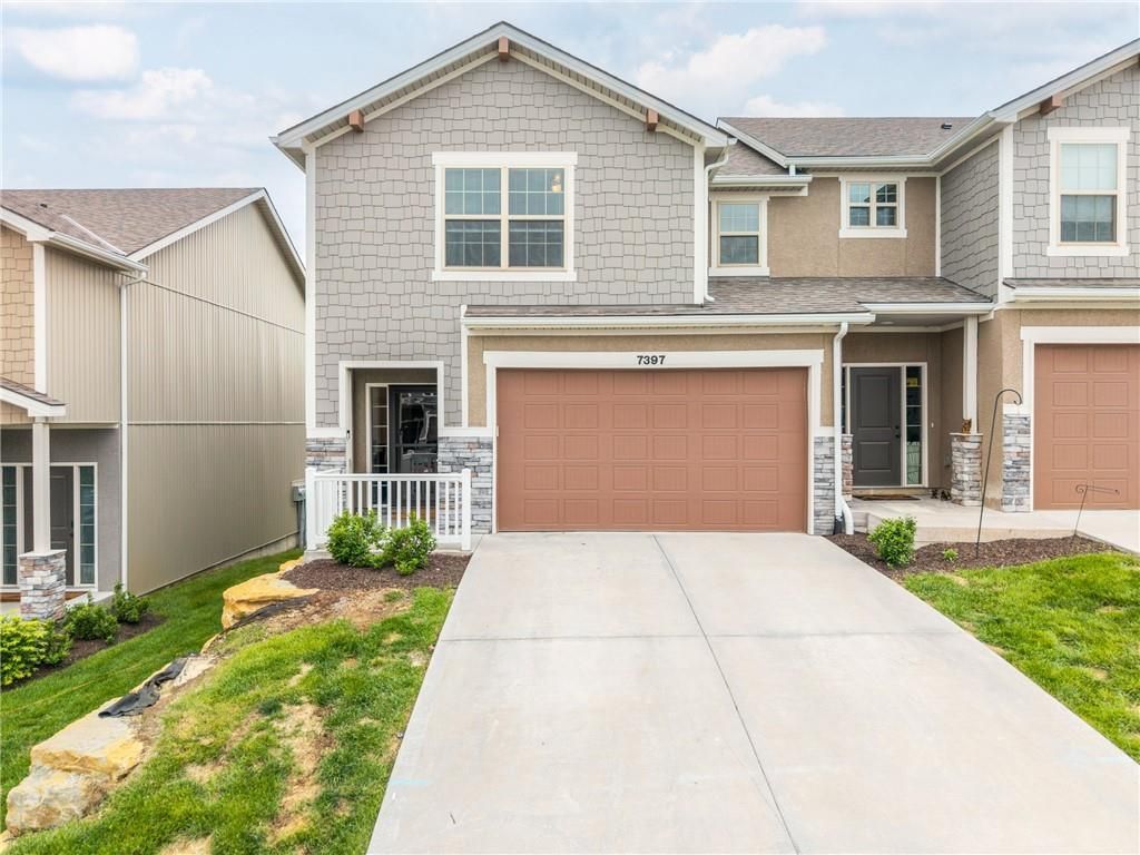 7397 Grand Slam Street, Parkville, MO 64152 Main Photo