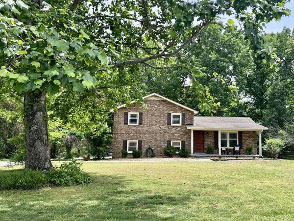 7310 Cumberland Dr, Fairview, TN 37062