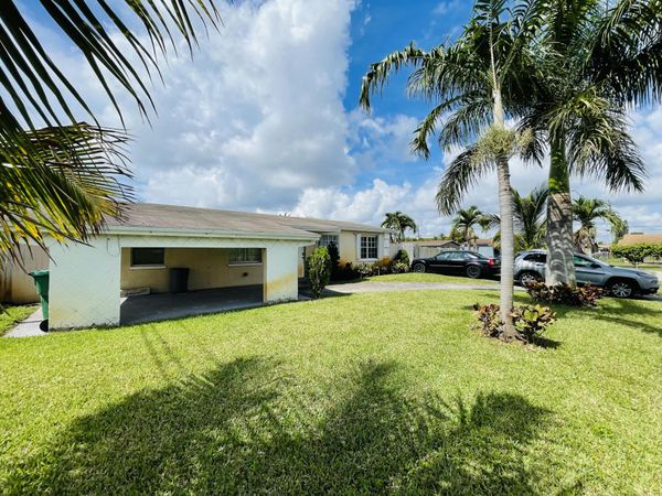 3480 NW 18th Street, Lauderhill, FL 33311