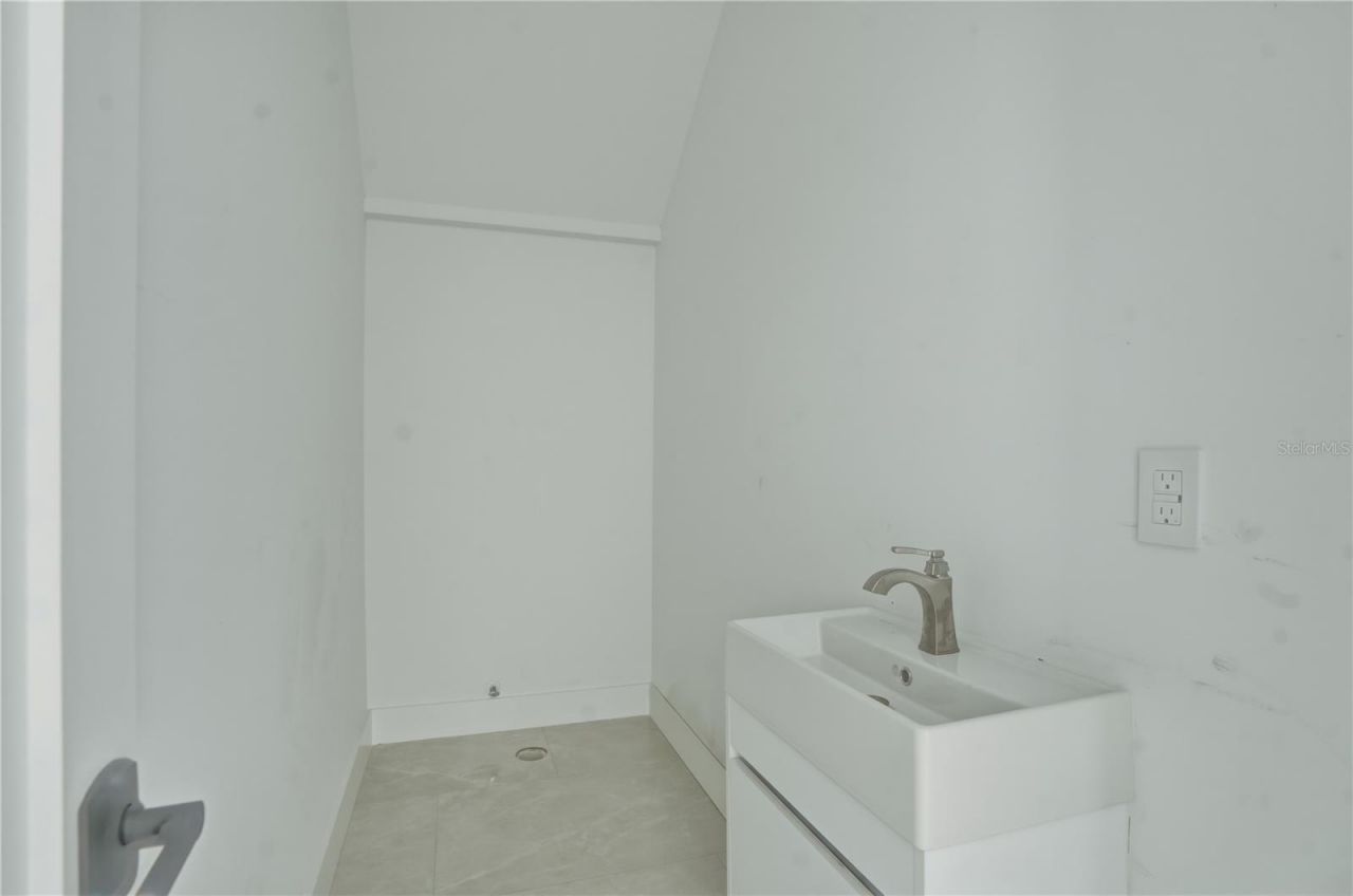 685 1st Avenue N, Safety Harbor, FL 34695 Photo