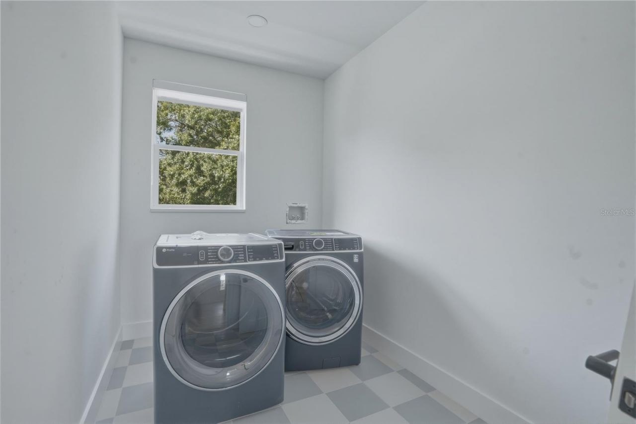 685 1st Avenue N, Safety Harbor, FL 34695 Photo