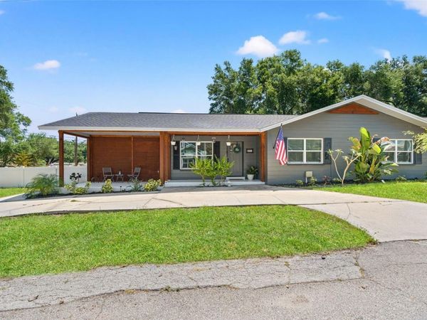 801 E HANLON STREET, TAMPA, FL 33604