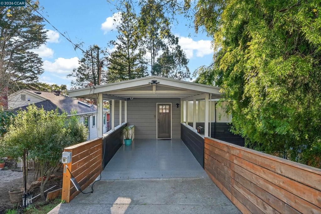 230 Fairlawn Dr, Berkeley, CA 94708 Main Photo