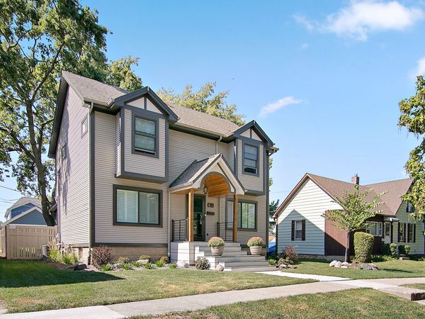 1002 Warner Avenue , Lemont, IL 60439