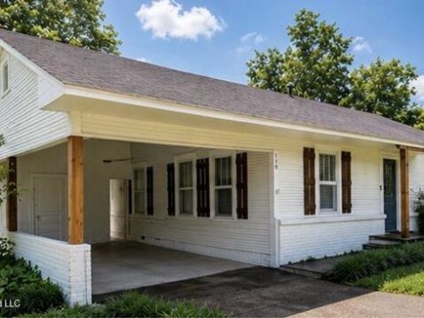 119 S Mcsweyn Place, Bruce, MS 38915