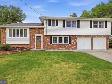 901 CHELTEN PARKWAY, CHERRY HILL, NJ 08034