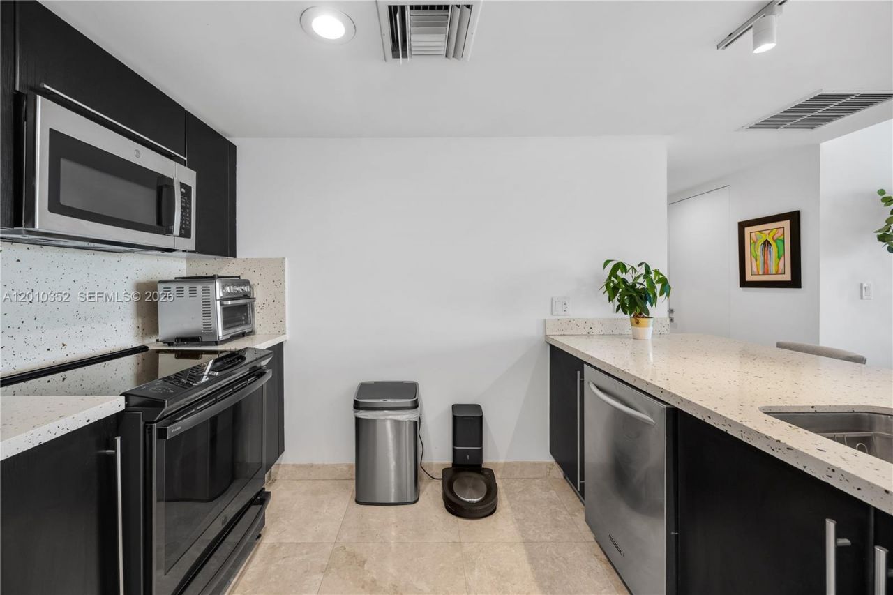 665 NE 25th St, Unit 1503, Miami, FL 33137 Photo
