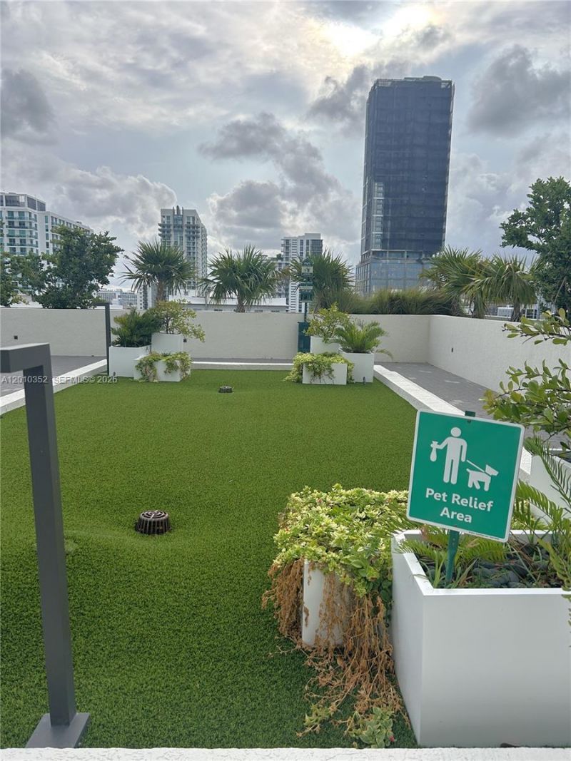 665 NE 25th St, Unit 1503, Miami, FL 33137 Photo