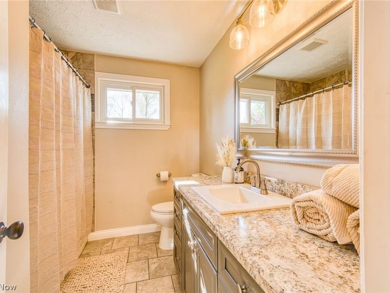 6483 Carter Boulevard, Mentor, OH 44060 Photo 21