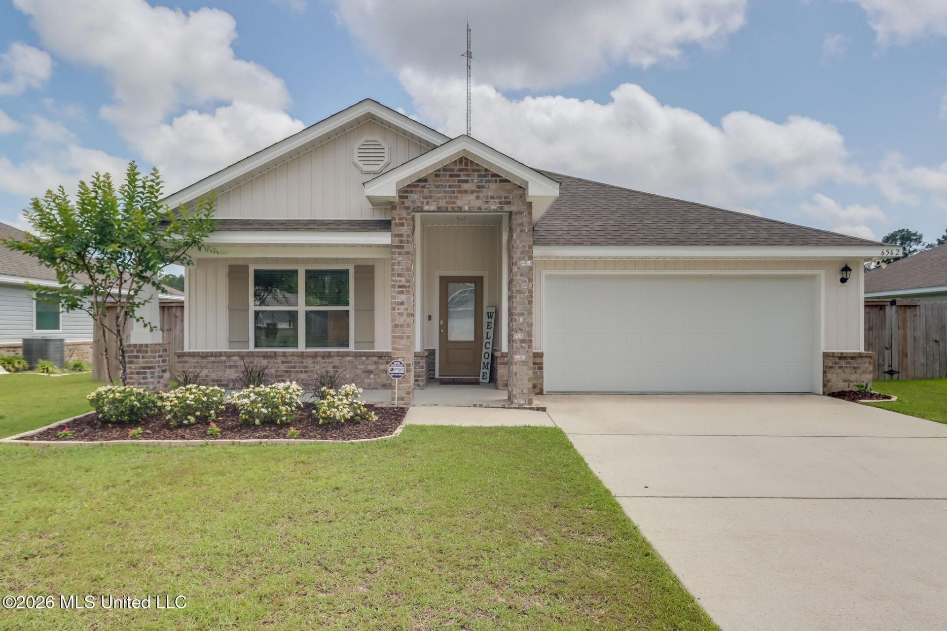 6562 Eastland Circle, Biloxi, MS 39532 Main Photo