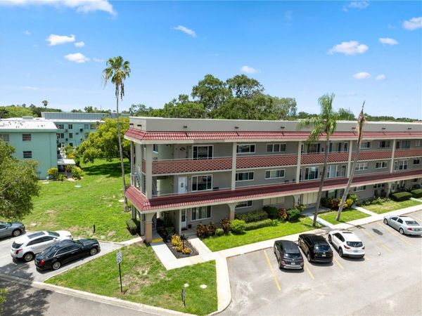 2072 AUSTRALIA WAY W, Unit 42, CLEARWATER, FL 33763