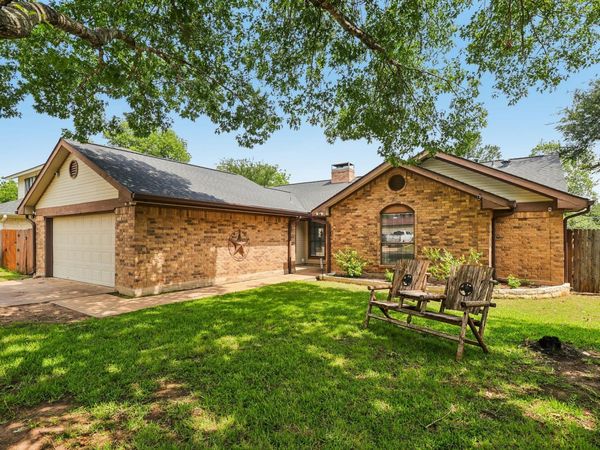 1705 Creek Bend CIR, Round Rock, TX 78681