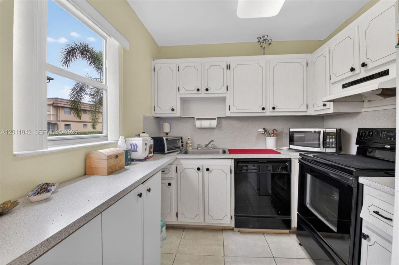 537 Brittany L , Unit 537, Delray Beach, FL 33446 Photo