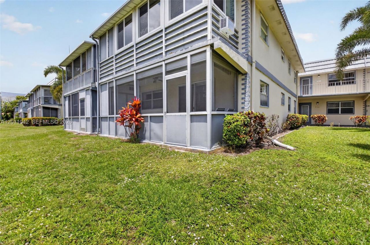537 Brittany L , Unit 537, Delray Beach, FL 33446 Photo
