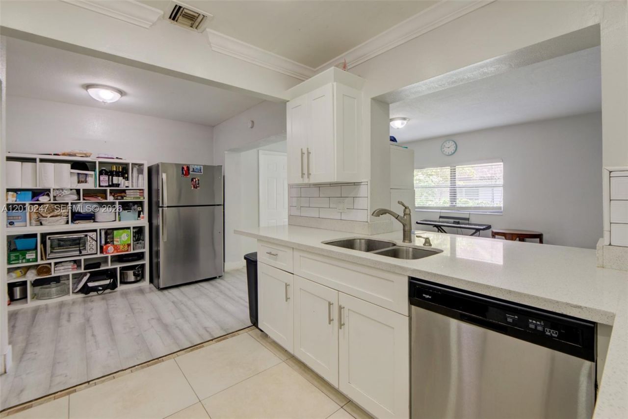 7454 NW 48th Pl , Lauderhill, FL 33319 Photo