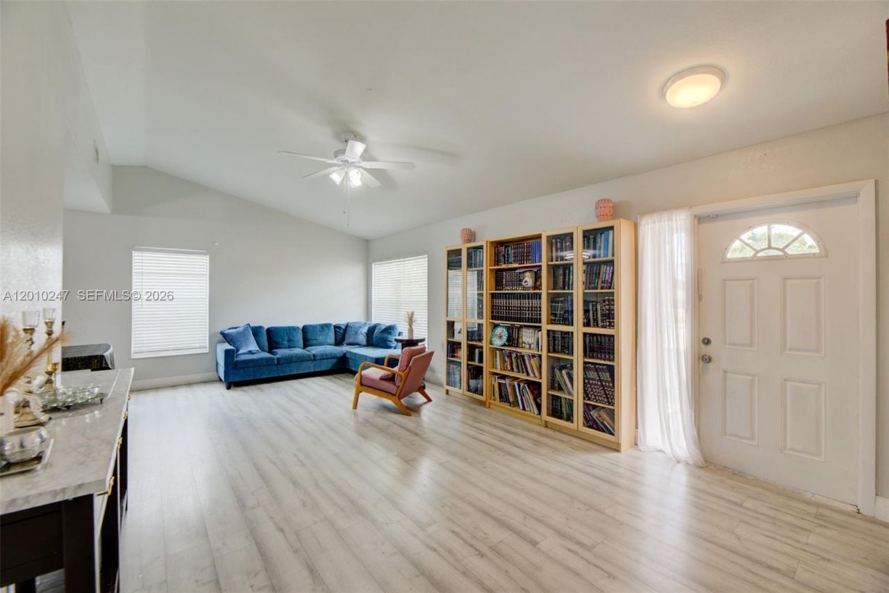 7454 NW 48th Pl , Lauderhill, FL 33319 Photo