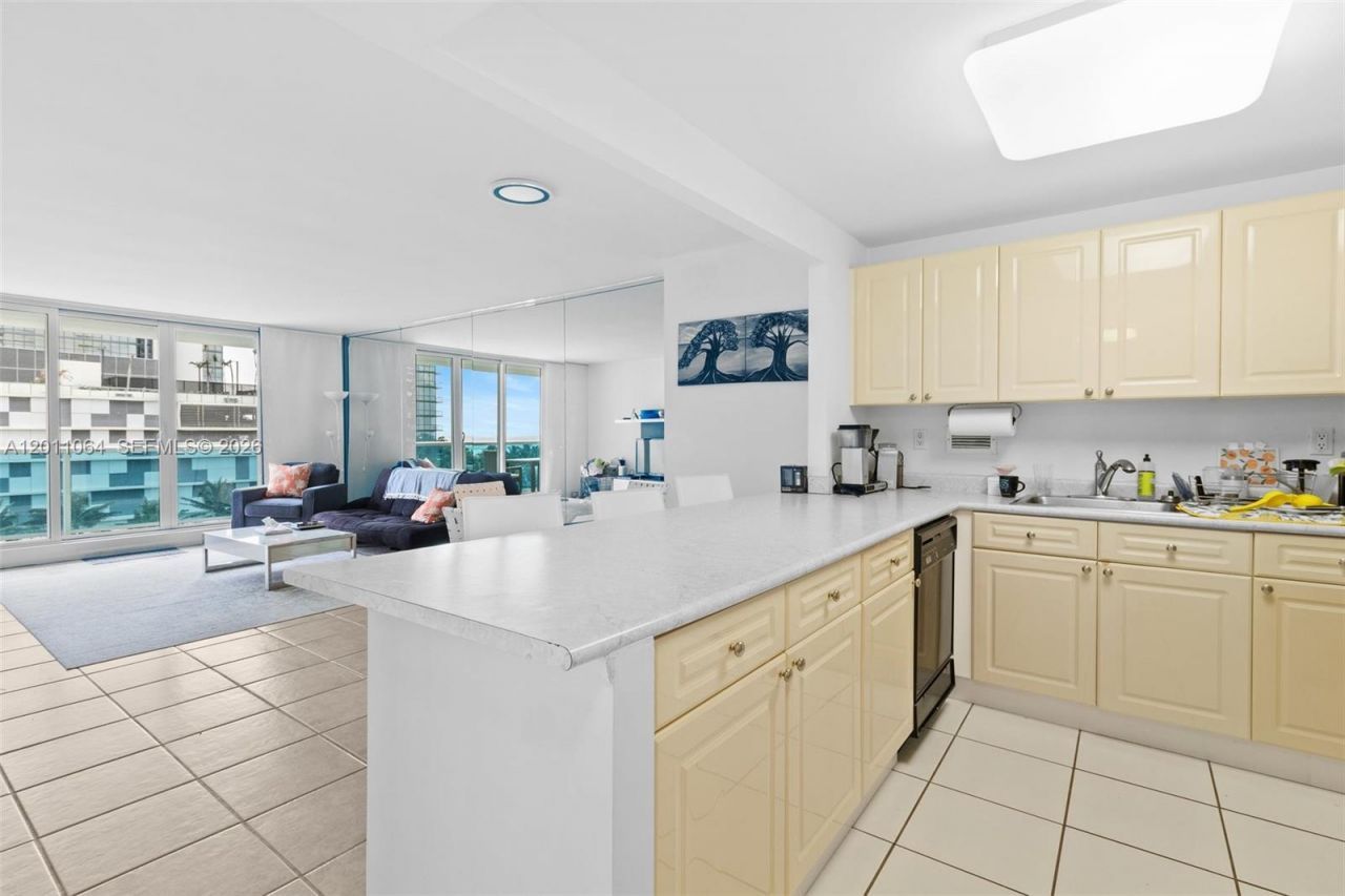 2301 Collins Ave , Unit 504, Miami Beach, FL 33139 Photo
