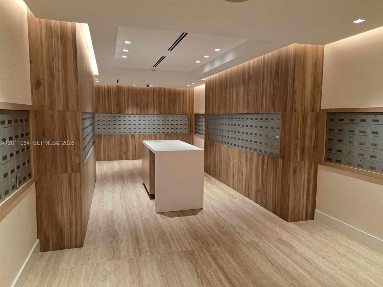 2301 Collins Ave , Unit 504, Miami Beach, FL 33139 Photo