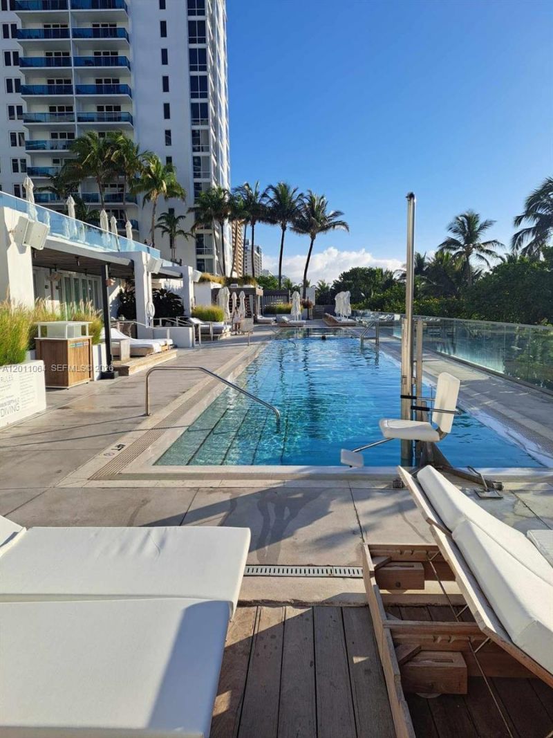 2301 Collins Ave , Unit 504, Miami Beach, FL 33139 Photo