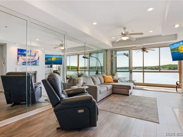 204 Emerald Bay Drive , Unit 2B, Lake Ozark, MO 65049