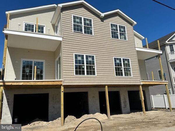 121 E MAPLE AVENUE, Unit 1, WILDWOOD, NJ 08260