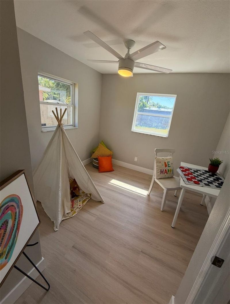 4427 Huntington Street Ne, Saint Petersburg, FL 33703 Photo