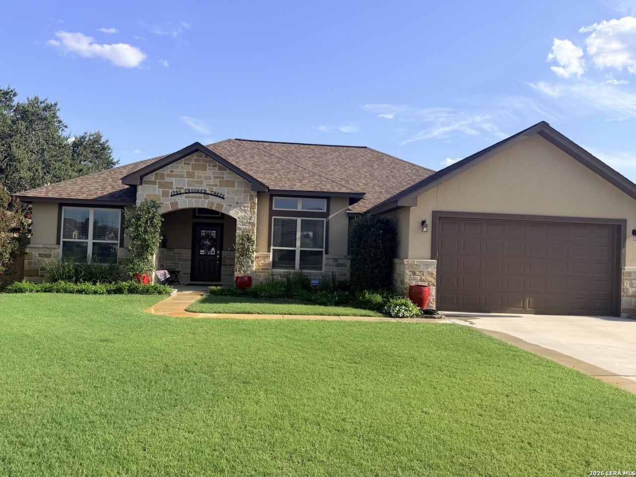 1705 Crooked Creek Dr, Pleasanton, TX 78064 Main Photo