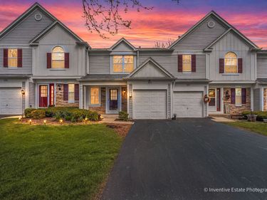 327 Shadybrook Lane , Aurora, IL 60504