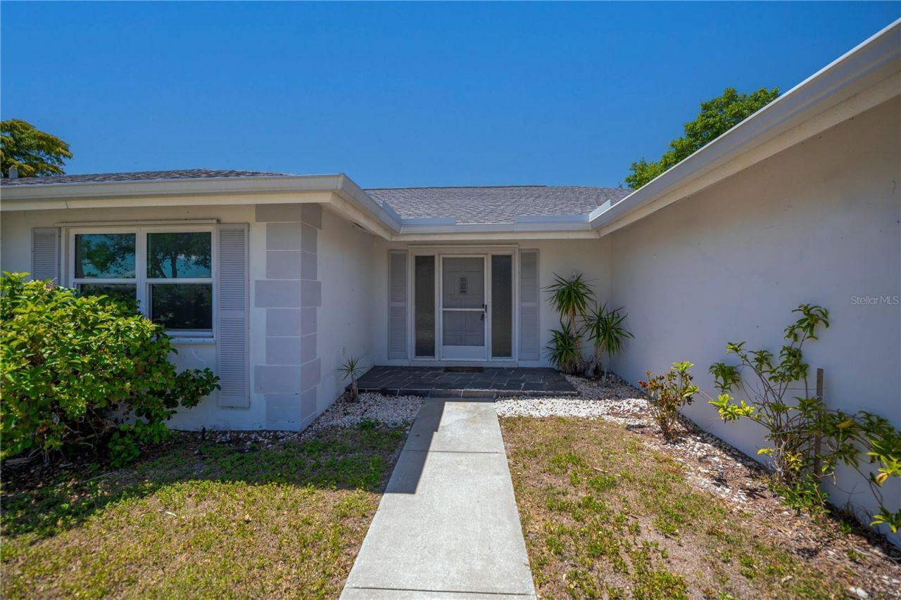 137 Sinclair Street Se, Port Charlotte, FL 33952 Photo