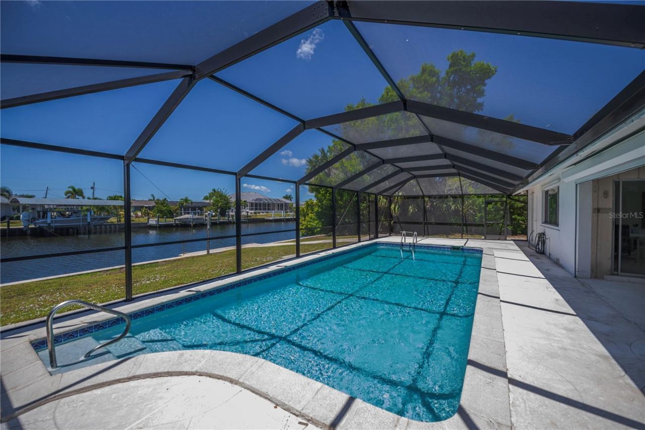 137 Sinclair Street Se, Port Charlotte, FL 33952 Photo